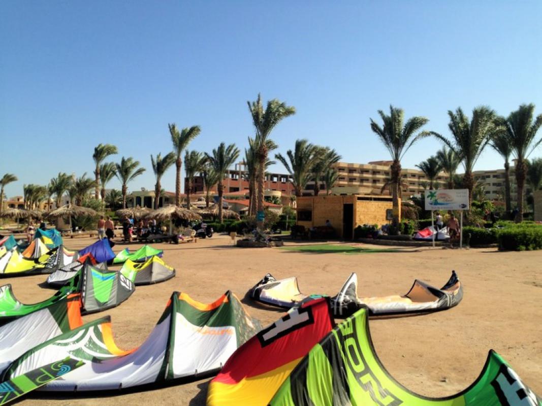 Kite surfing Hurghada_Kite School Egypt