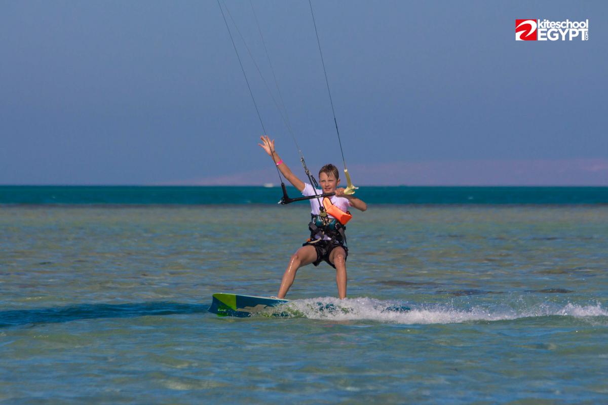 Kitesurf course Hurghada for kids
