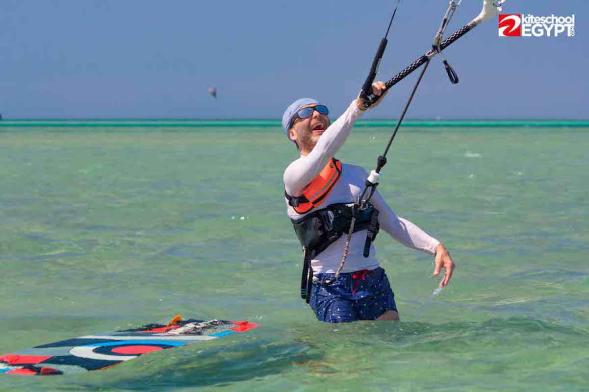 vTOP rated Hurghada kitesurf lessons