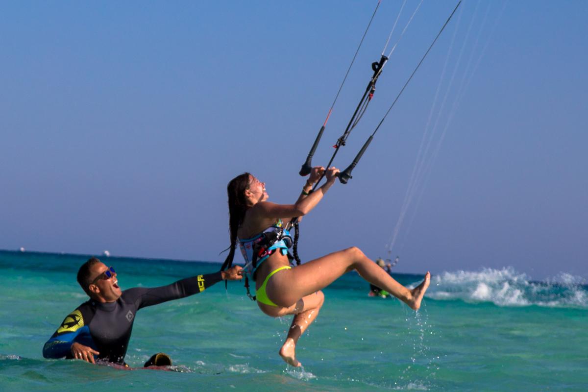 Kitesurfing lessons Hurghada