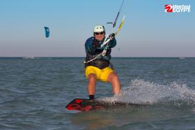 Kitesurfing Hurghada - kiteboarding course